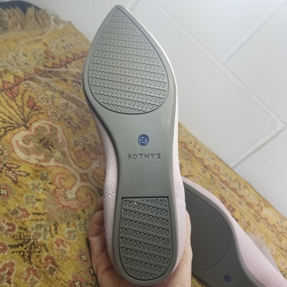 Rothys The Point in blush pink pointed toe flats - Picture 8 of 14